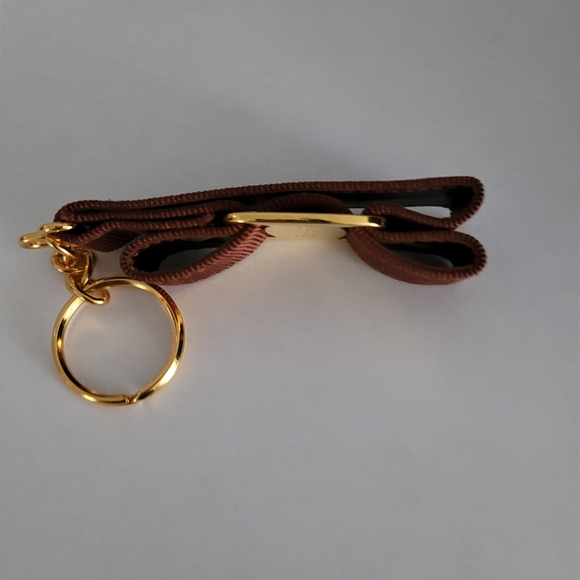 Salvatore Ferragamo Tan Fabric Bow Keychain - Picture 5 of 6